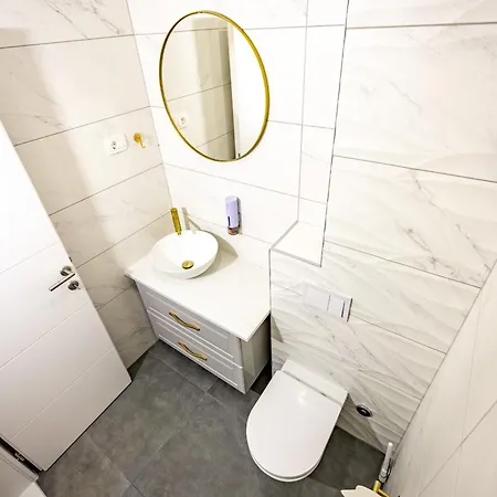 Apartman Frane - Makar