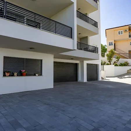 Apartman Frane - Makar *